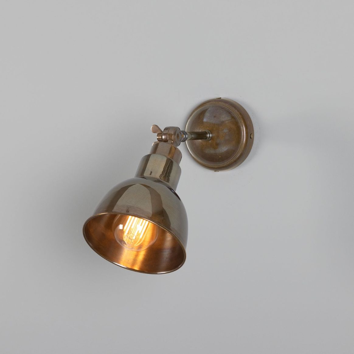 Baku Vintage Adjustable Brass Wall Light