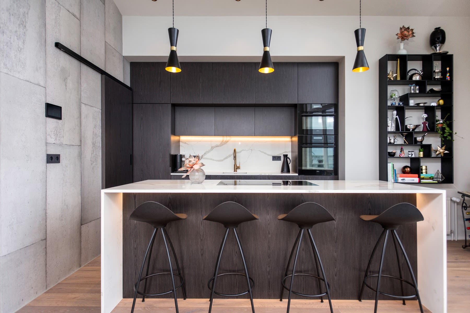 contemporary pendant lights over kitchen island