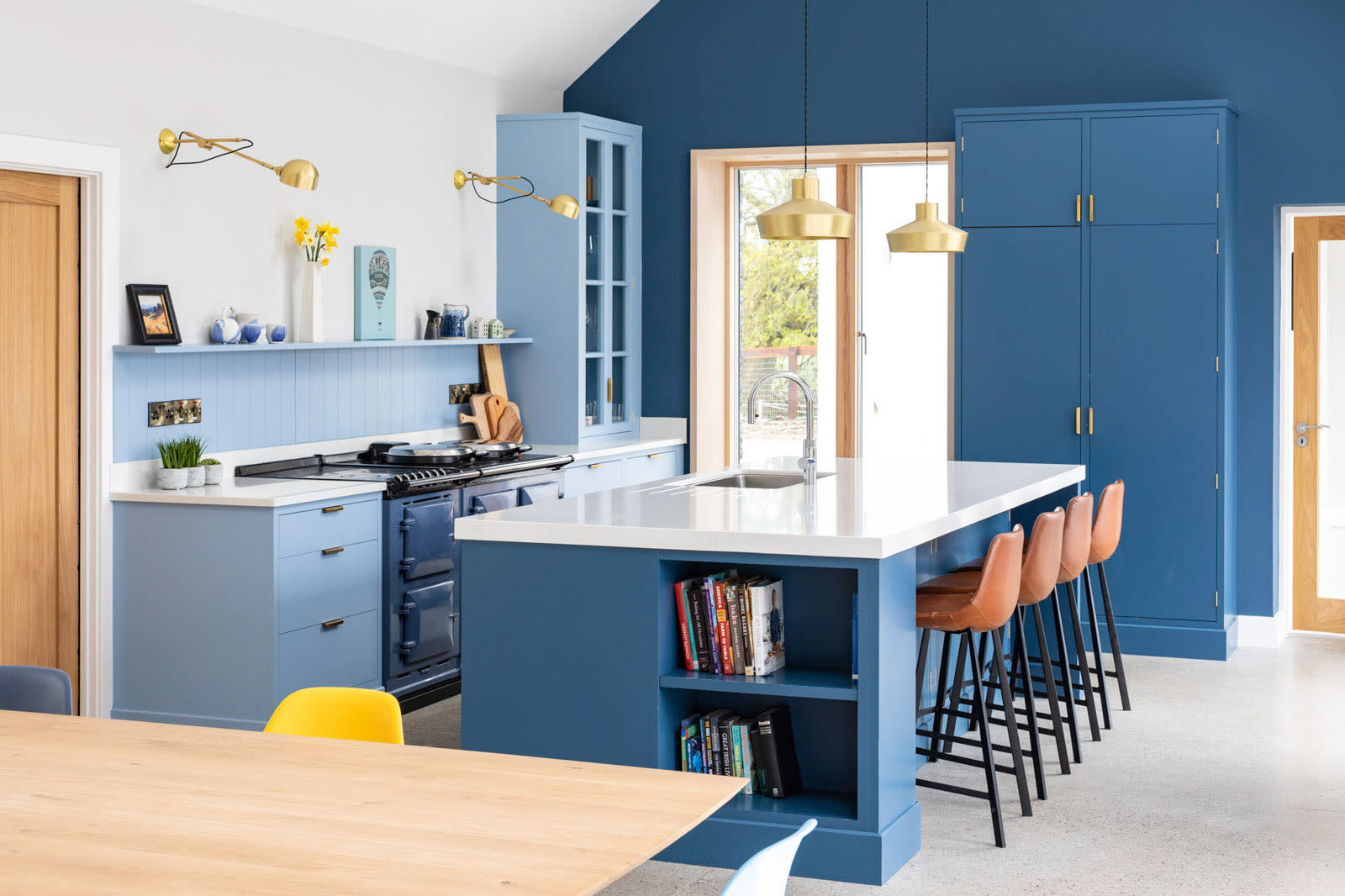 Soft Brass Lighting Finishes in this Modern Farmhouse Kitchen