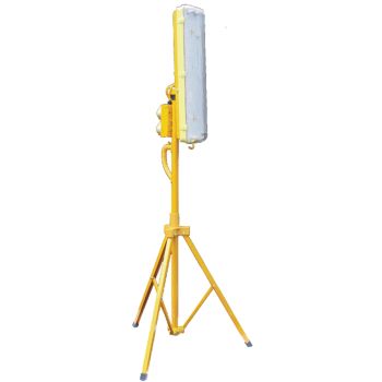 110V Site Tripod Light 2 x 600mm Fittings Foldaway Feet 2 x 110V Sockets