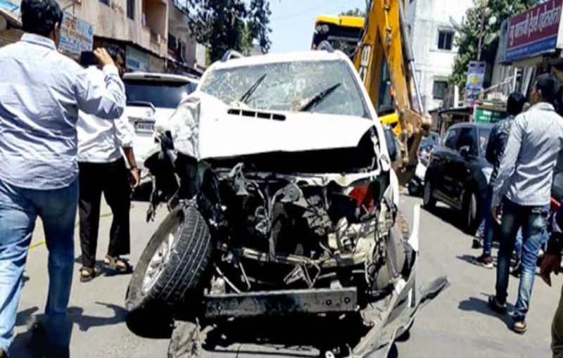 Car Accident, Pune