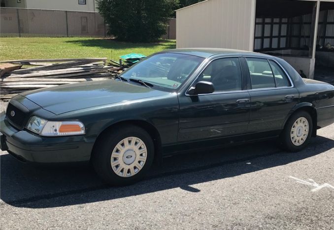 2003 ford crown victoria