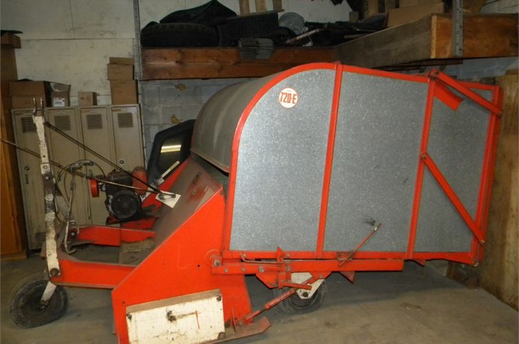 Jacobsen 720 E Power Lawn Sweeper Online Government Auctions of Government Surplus Municibid