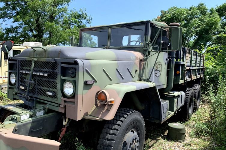 1990 US Armysurplus 5 ton, diesel powered truck Online Government
