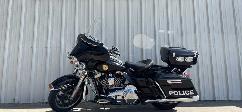 2016 Harley Davidson Electra Glide FLHTP image