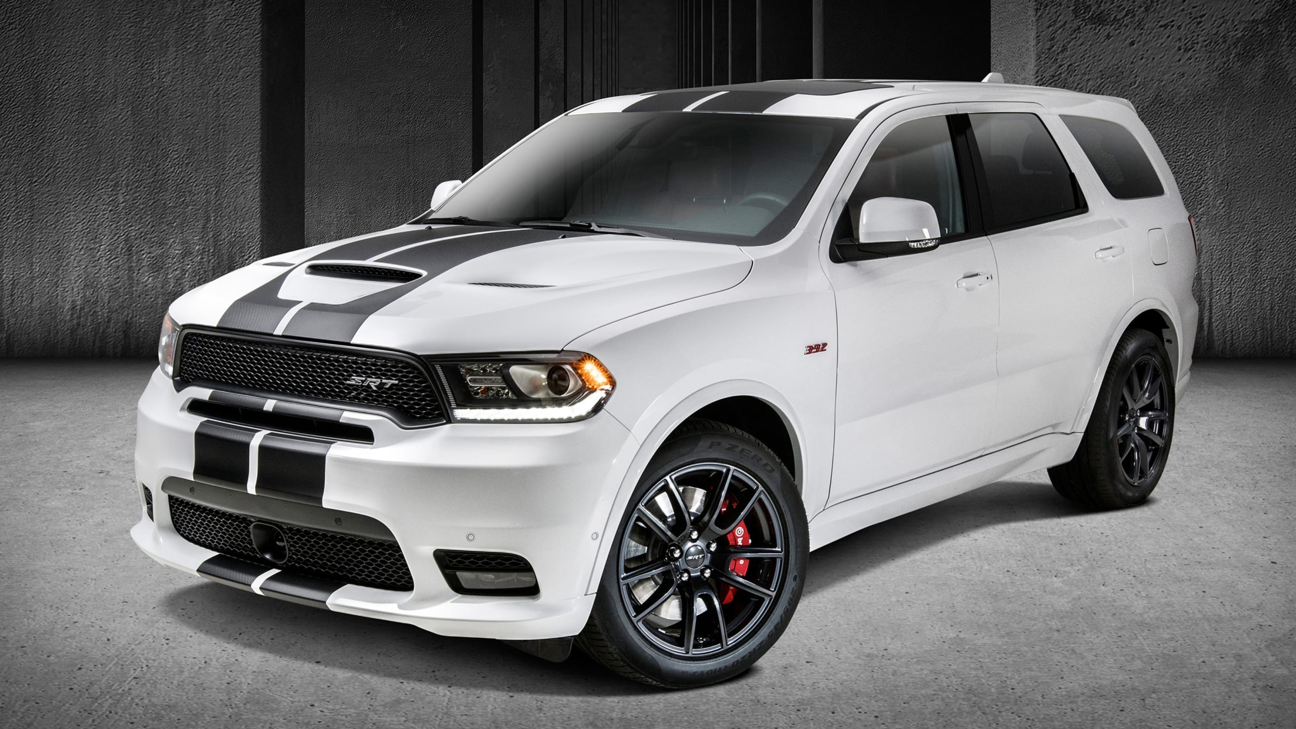 2018 Dodge Durango with 3.6-liter V6 engine, a standout among competitors.