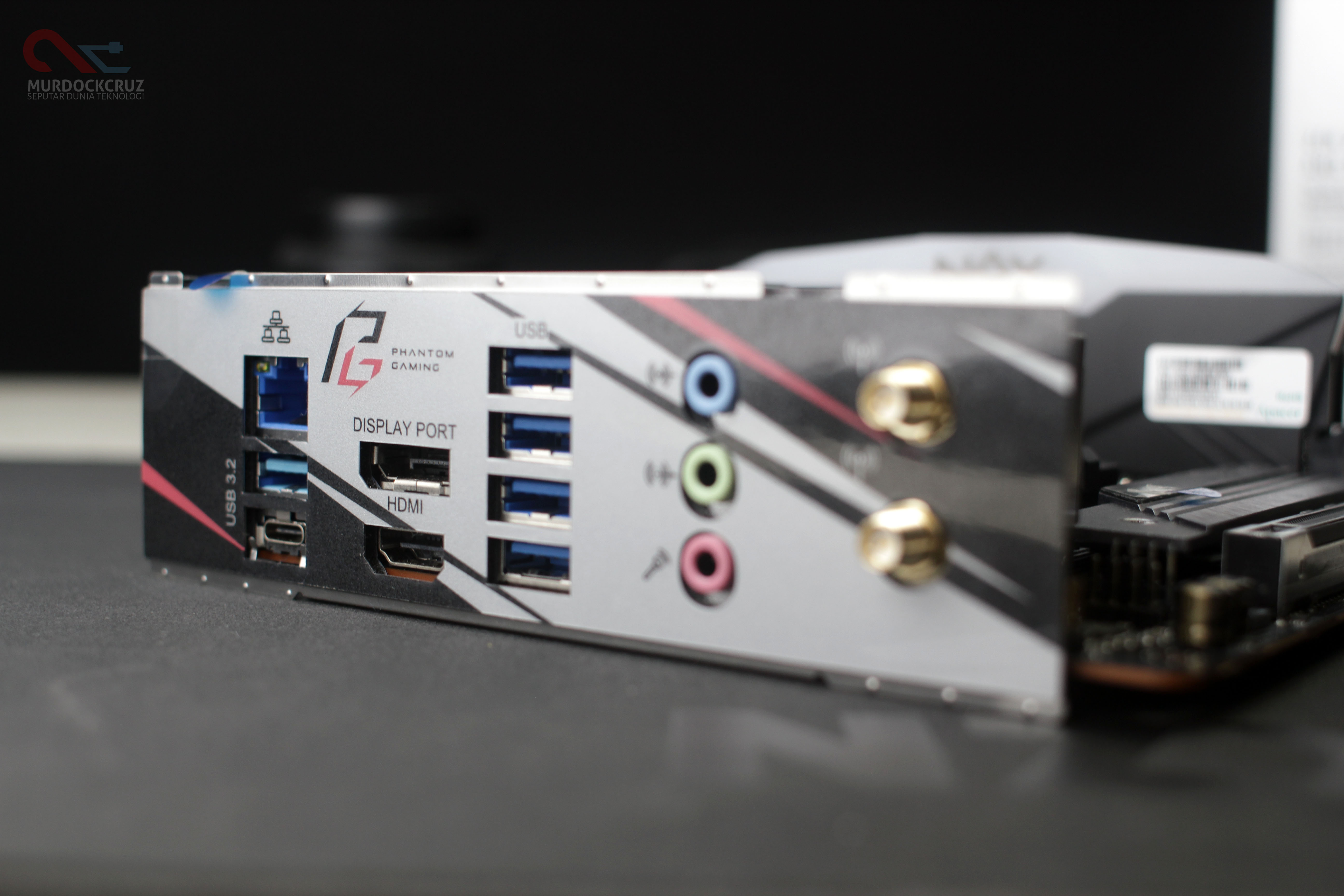 ASRock B550 Phantom Gaming-ITX/AX
