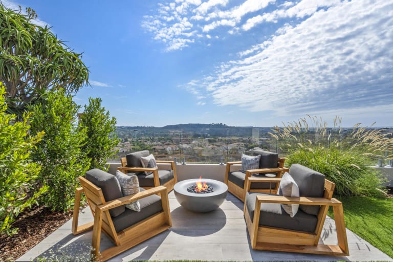 Outdoor remodel in San Diego by Murray Lampert Design, Build, Remodel