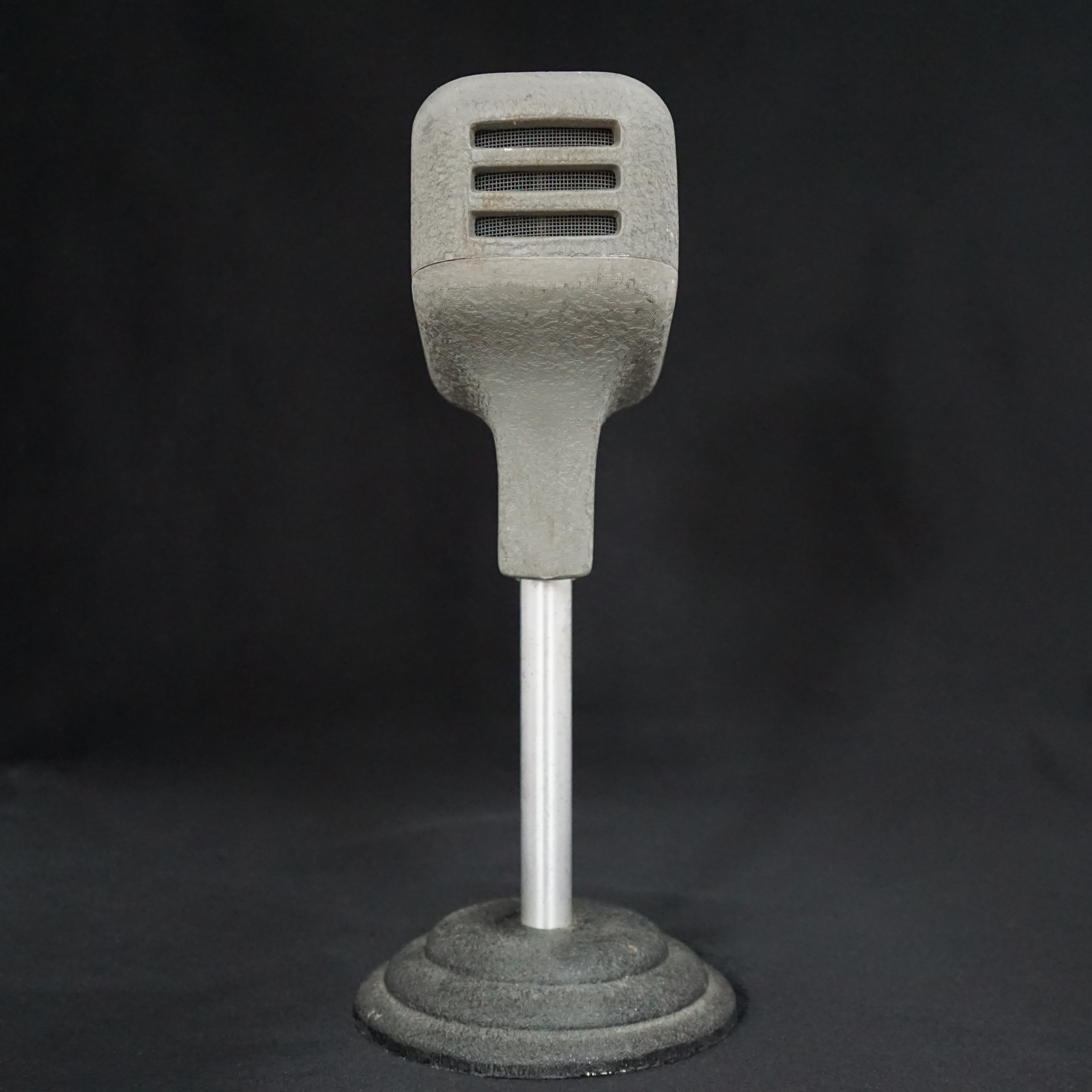 Museum of Microphones | Vintage Microphone Collection