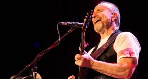 Image of Colin Hay @ Elsinore Theatre - Salem, OR