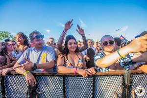 Image of A-Trak N' Friends Celebrate Volleywood During Corona Electric Beach 2016 @ North Avenue Beach - Chicago, IL