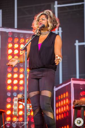 Image of Counting Crows & Rob Thomas Photos @ Klipsch Music Center - Noblesville, IN