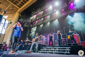 Image of Counting Crows & Rob Thomas Photos @ Klipsch Music Center - Noblesville, IN