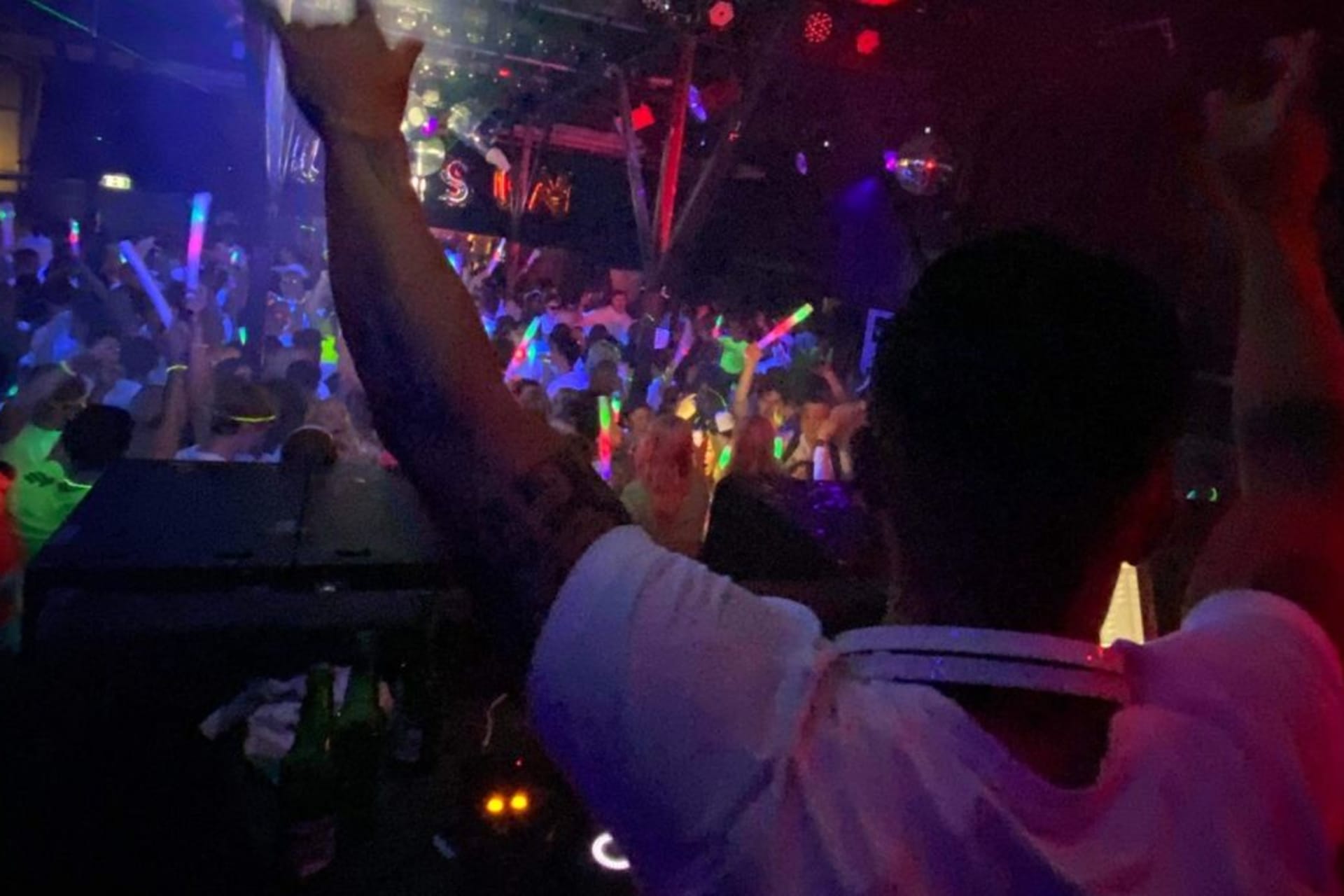 Dj Lay, bild 3