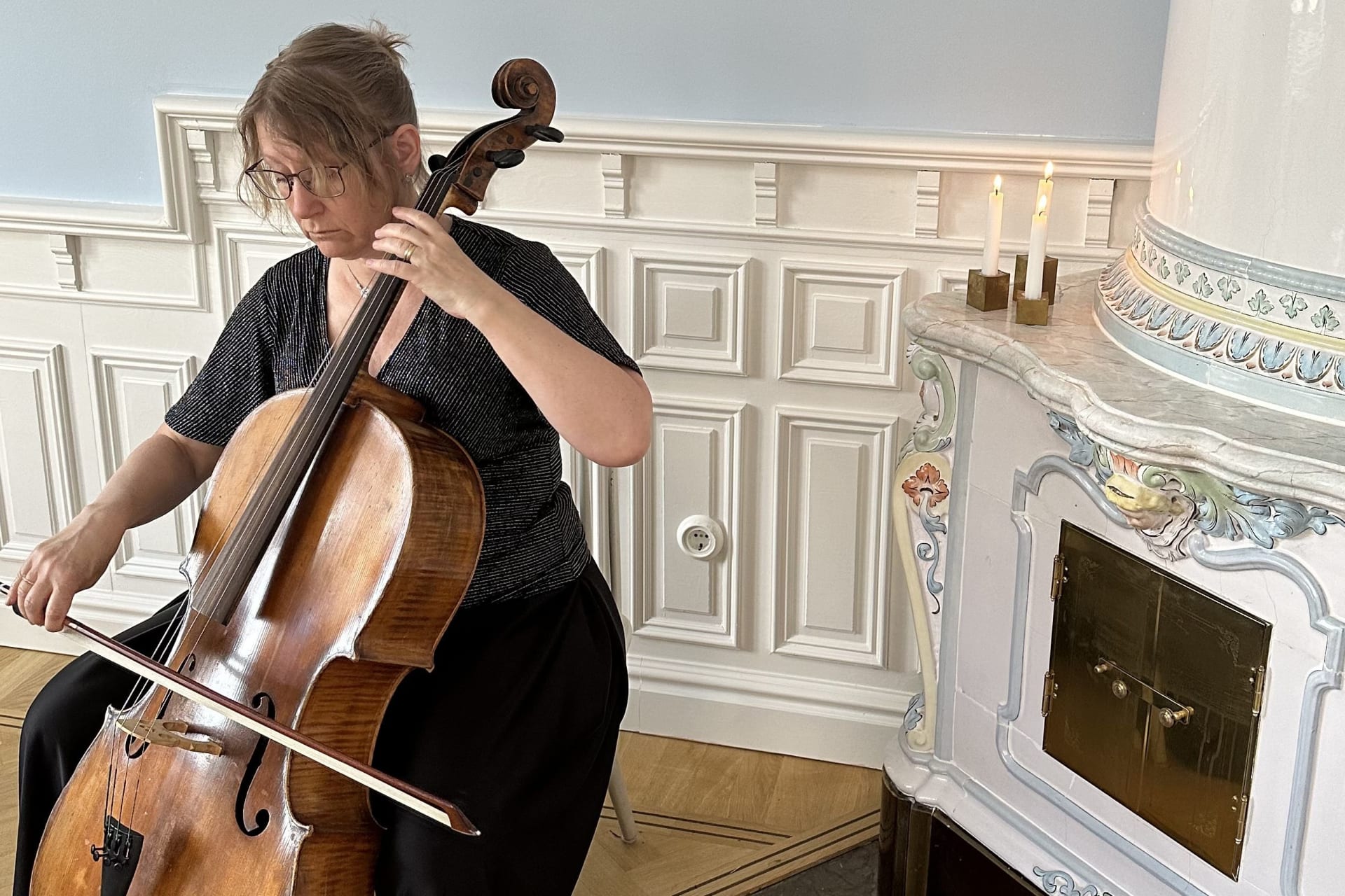Charlotta Carlsson, cellist, bild 2