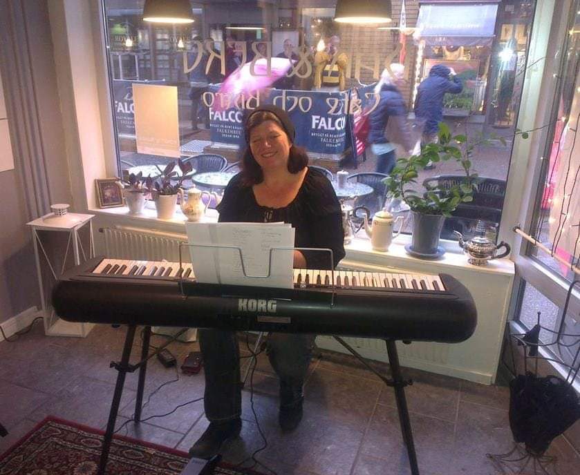 Karin M , bild 1