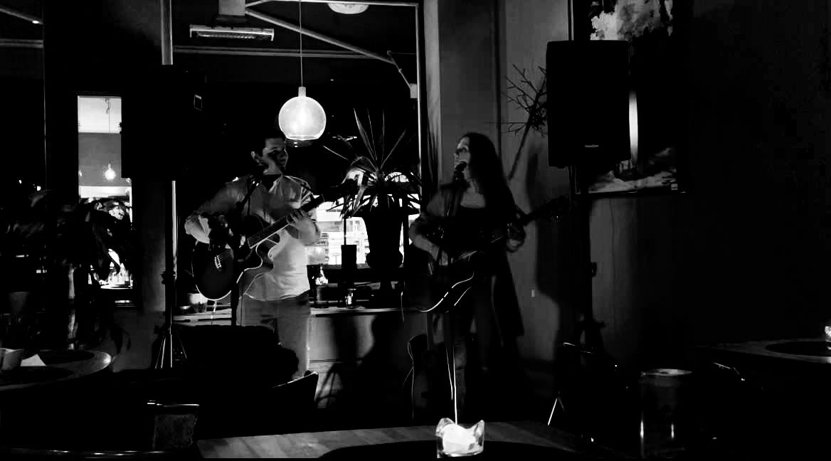 For The Love of Acoustic, bild 1