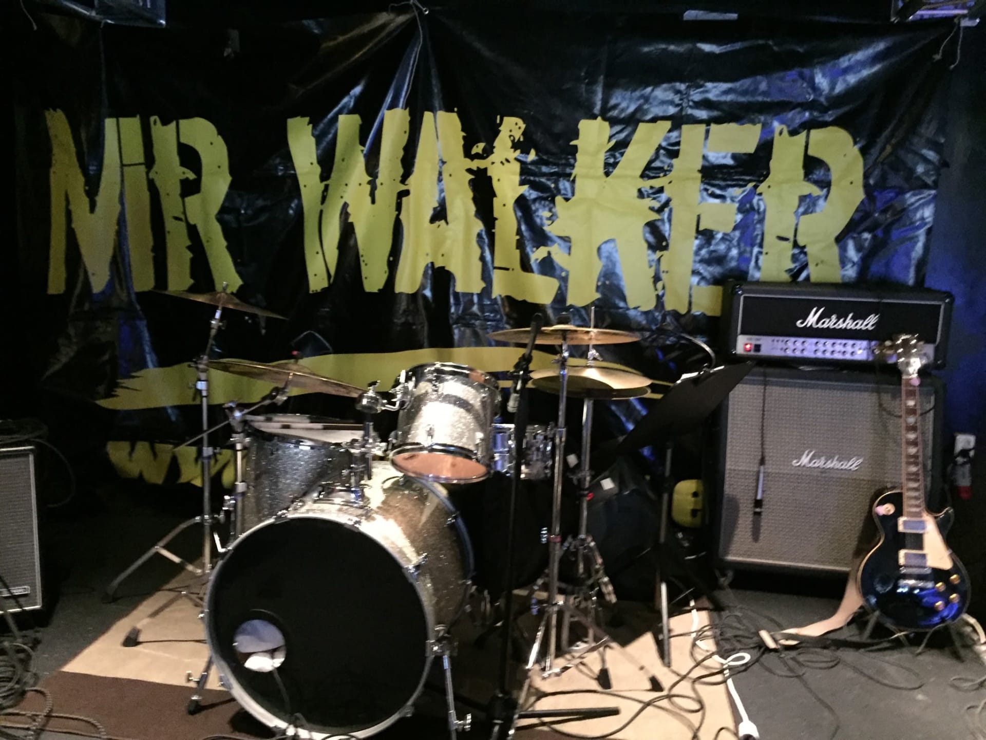 Mr Walker, bild 1