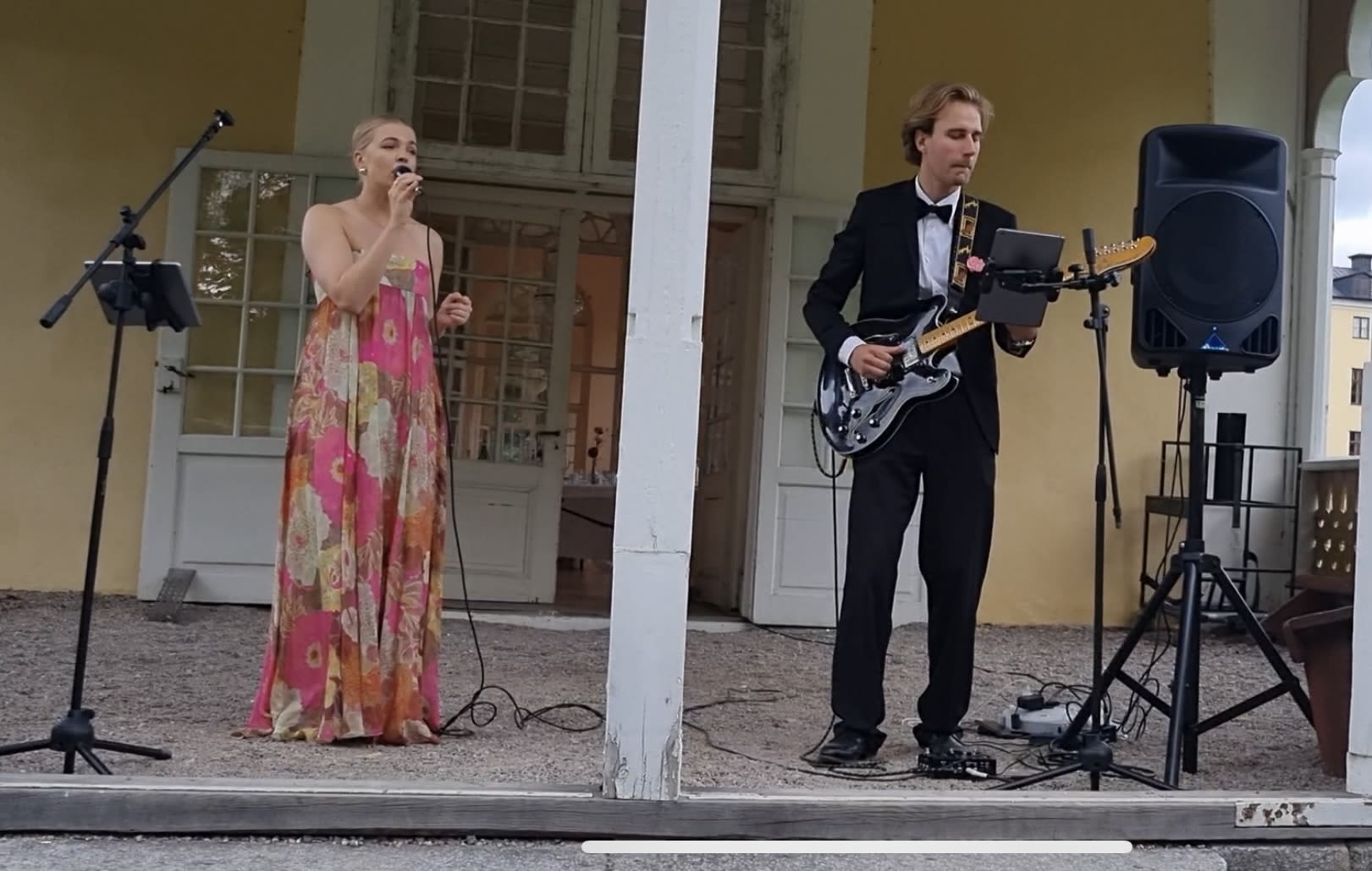 Emelia & Carl, bild 1
