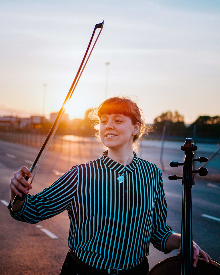 Profilbild av: Folkmusikcellist Alexandra Nilsson