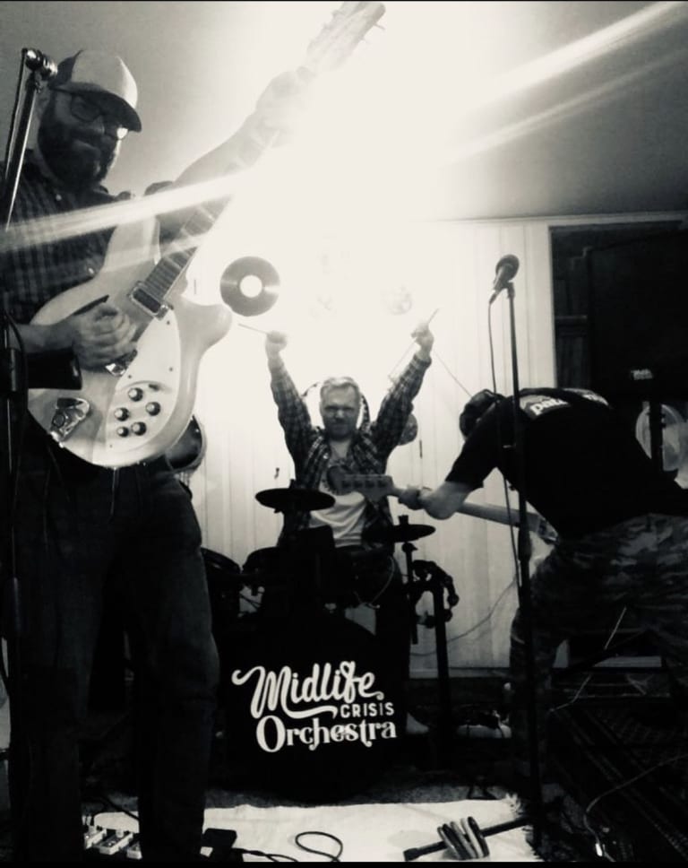 Profilbild av: Midlife Crisis Orchestra