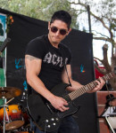 Walter A offers Guitar lessons in   North Miami Beach, FL 