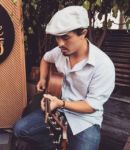 David R offers Bass lessons in   Coronado, CA 