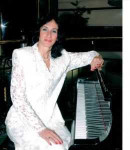 Cindy M offers Flute lessons in   Graterford, PA 