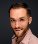 Nathaniel V offers Voice lessons in   Ldhl, FL 