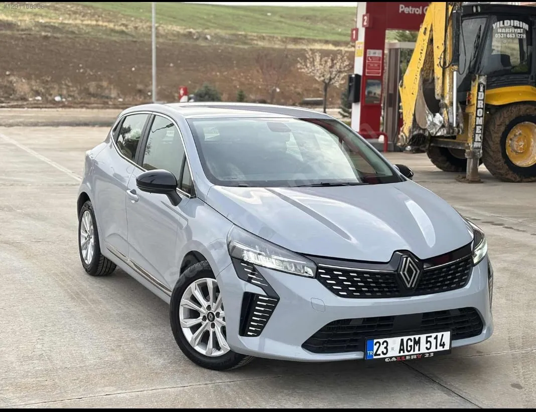 2024 MODEL CLİO 1.0 TCE OTOMOTİK BOYASIZ 53 BİN KM GSR2 FULL ÇELİK JANT  - 2