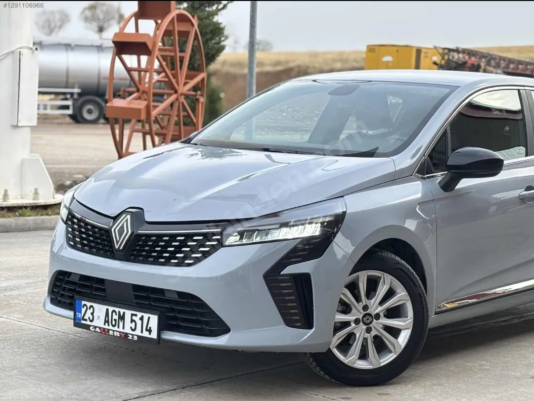 2024 MODEL CLİO 1.0 TCE OTOMOTİK BOYASIZ 53 BİN KM GSR2 FULL ÇELİK JANT  - 4