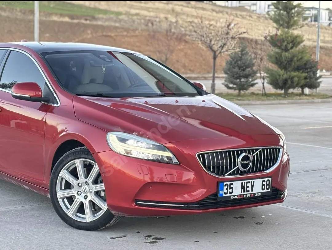 2018 VOLVO V40 OTOMOTİK CAM TAVAN FULL ORJİNAL 72 BİN KM ÇOK TEMİZZ - 2