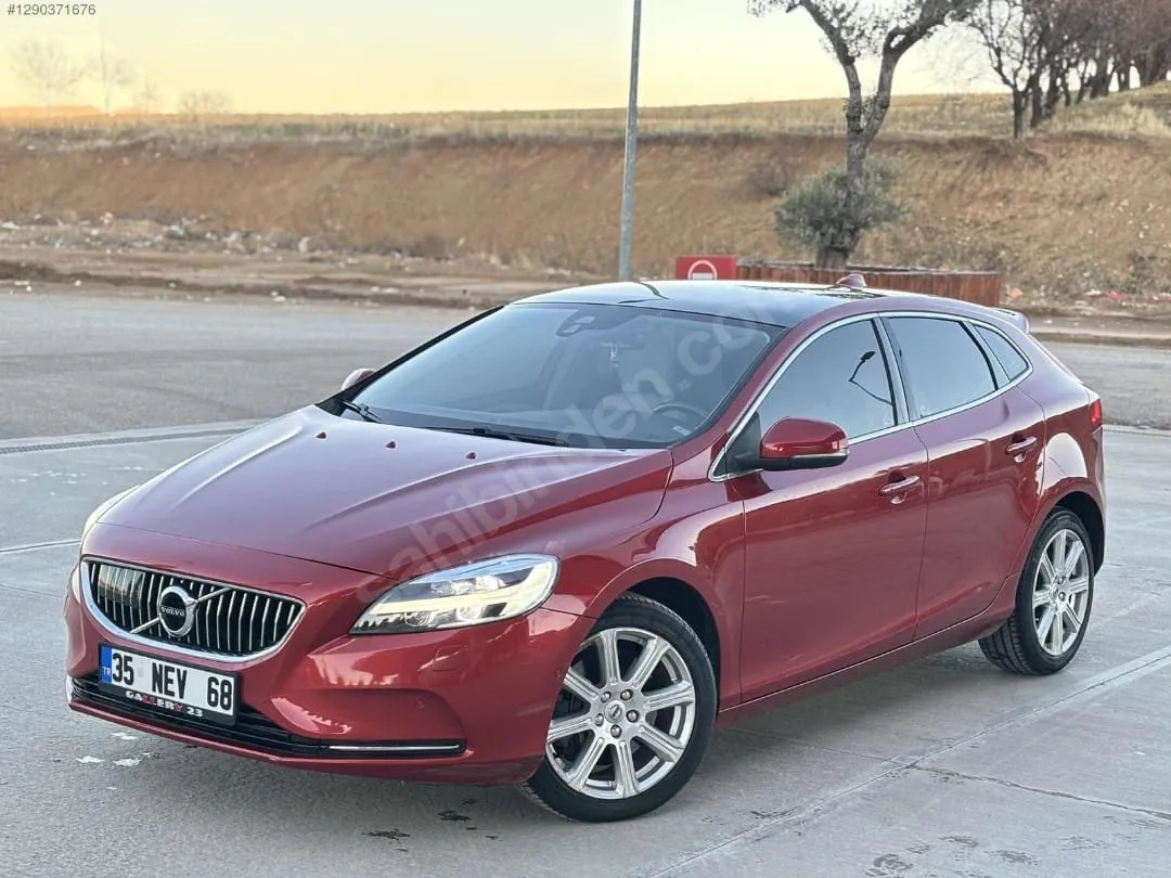 2018 VOLVO V40 OTOMOTİK CAM TAVAN FULL ORJİNAL 72 BİN KM ÇOK TEMİZZ - 4