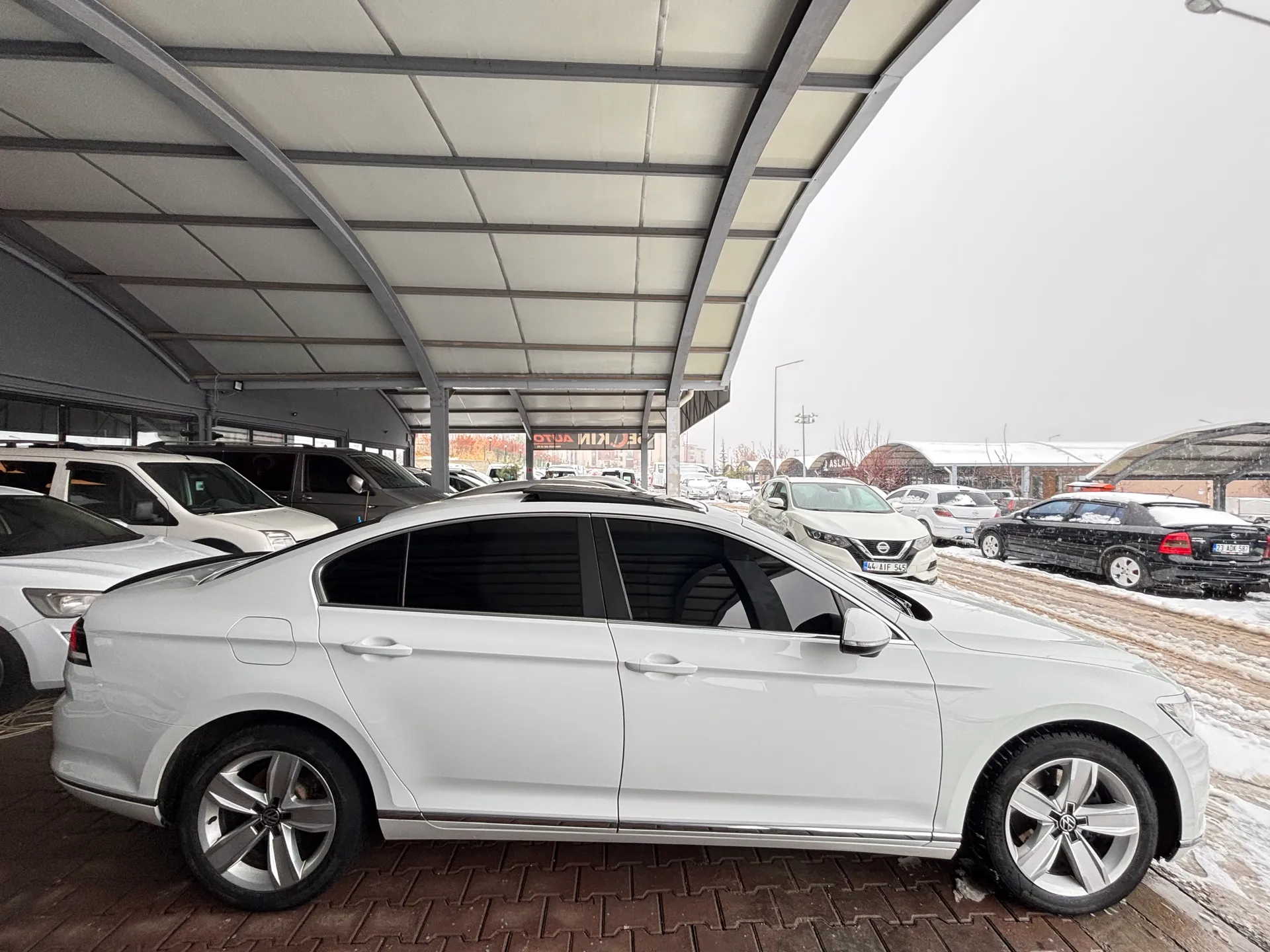 2019 PASSAT 1.6 TDİ COMFORTLİNE CAM TAVANLI HATASIZ BOYASIZ 133.000 KM’DE TEK EL TR’DE TEK - 3