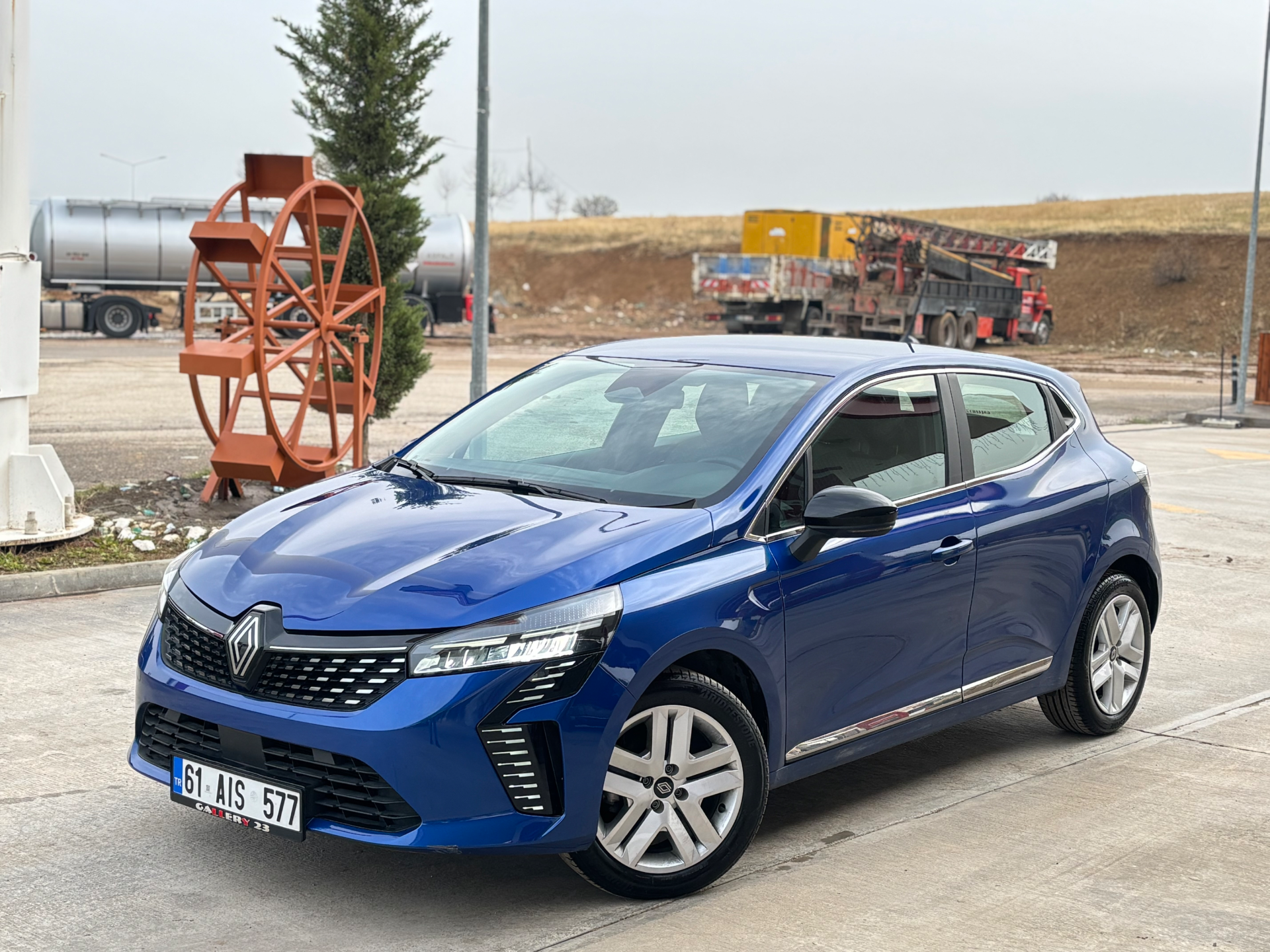 2025 CLİO 1.0 TCE EVOLUTİON OTOMATİK HATASIZ BOYASIZ SIFIR AYARINDA - 4