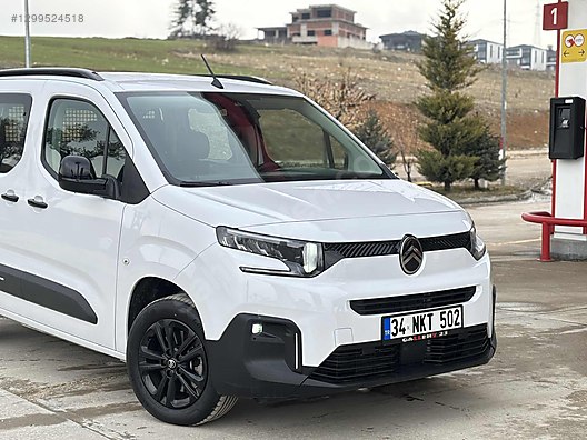 2025 BERLİNGO OTOMATİK 1.5 BlueHDI YOU BOYASIZZ SADECE 8.000 KM - 2