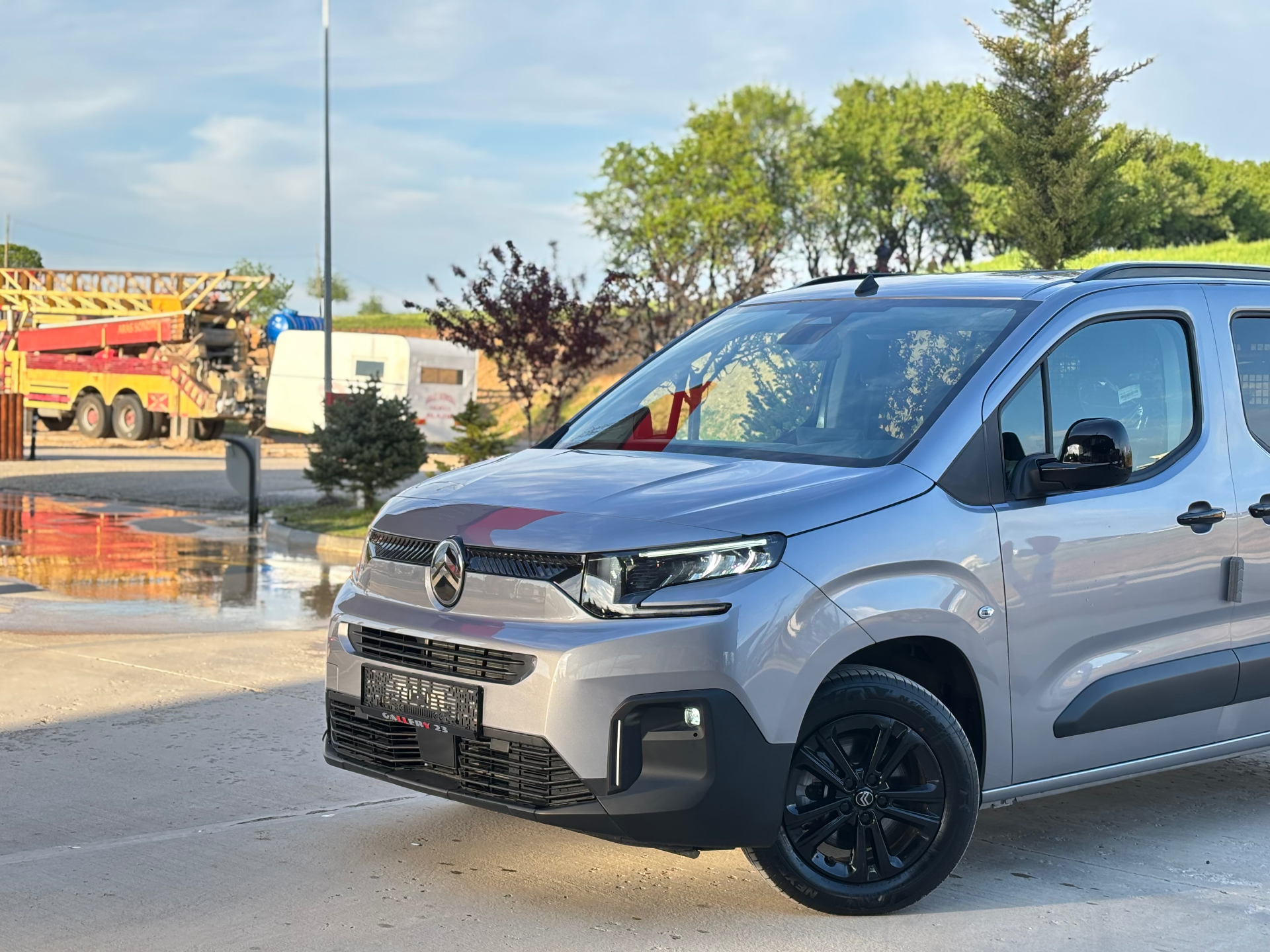 2026 BERLİNGO 1.5 BLUEHDI OTOMATİK SIFIR %20 FATURALI - 2