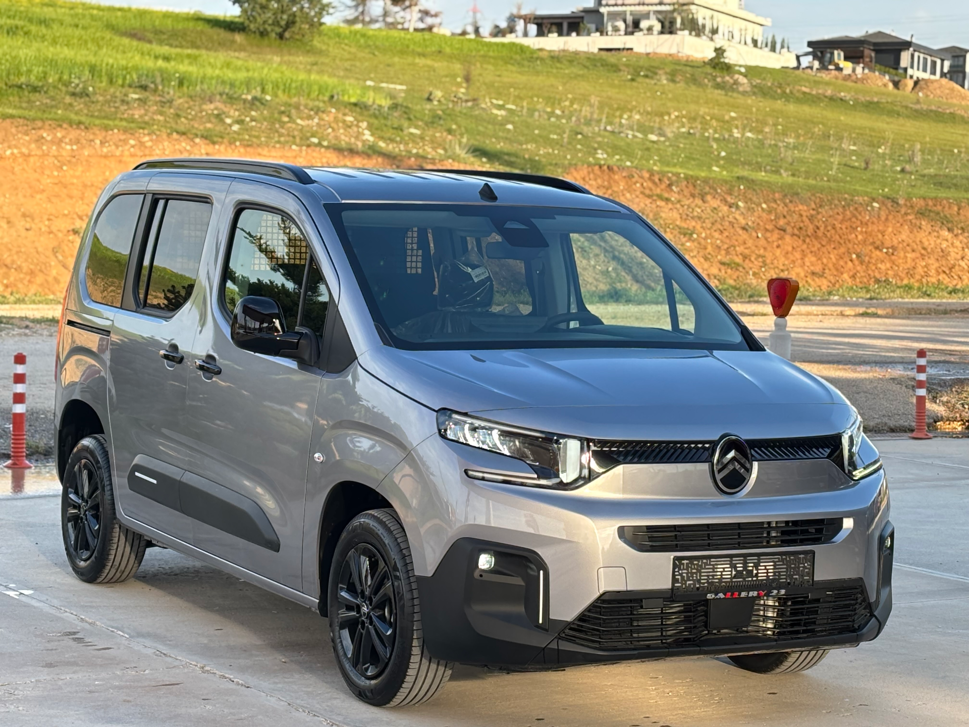 2026 BERLİNGO 1.5 BLUEHDI OTOMATİK SIFIR %20 FATURALI - 3