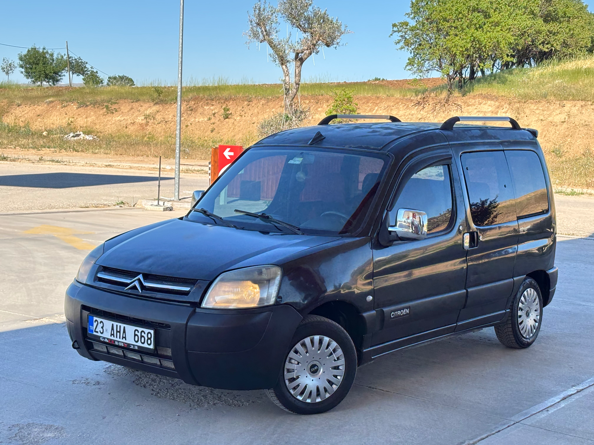 2005 BERLİNGO 2.0 HDİ ÇİFT DOĞRU SÜRGÜ KLİMALI FULL ÇOK TEMİZ AİLE ARACI - 2