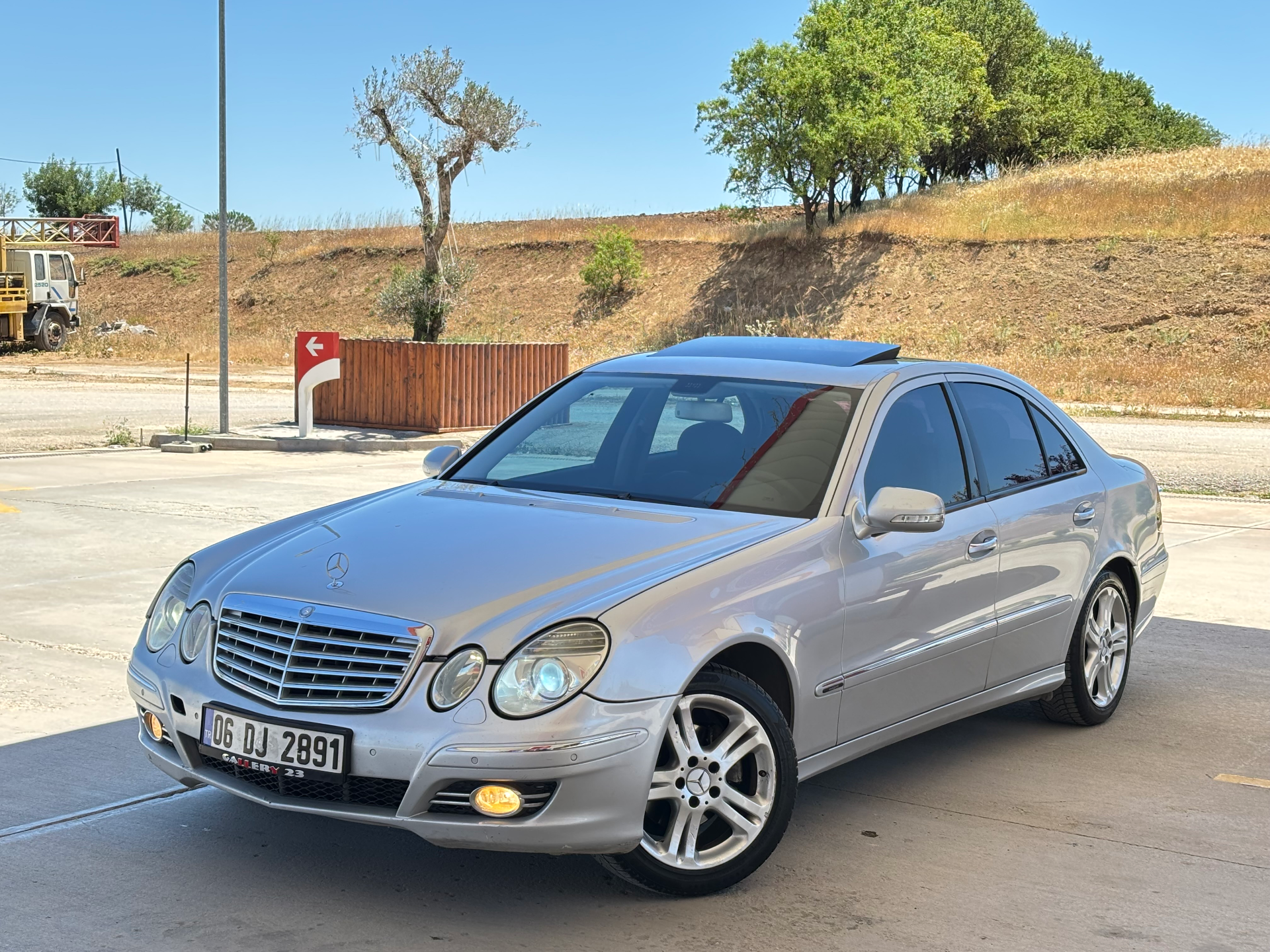 2010 MERCEDES E 220 CDI 225.000KM OTOMATİK SUNROOF FULL ÇOK TEMİZ EMSALSİZ TEMİZLİKTE - 5