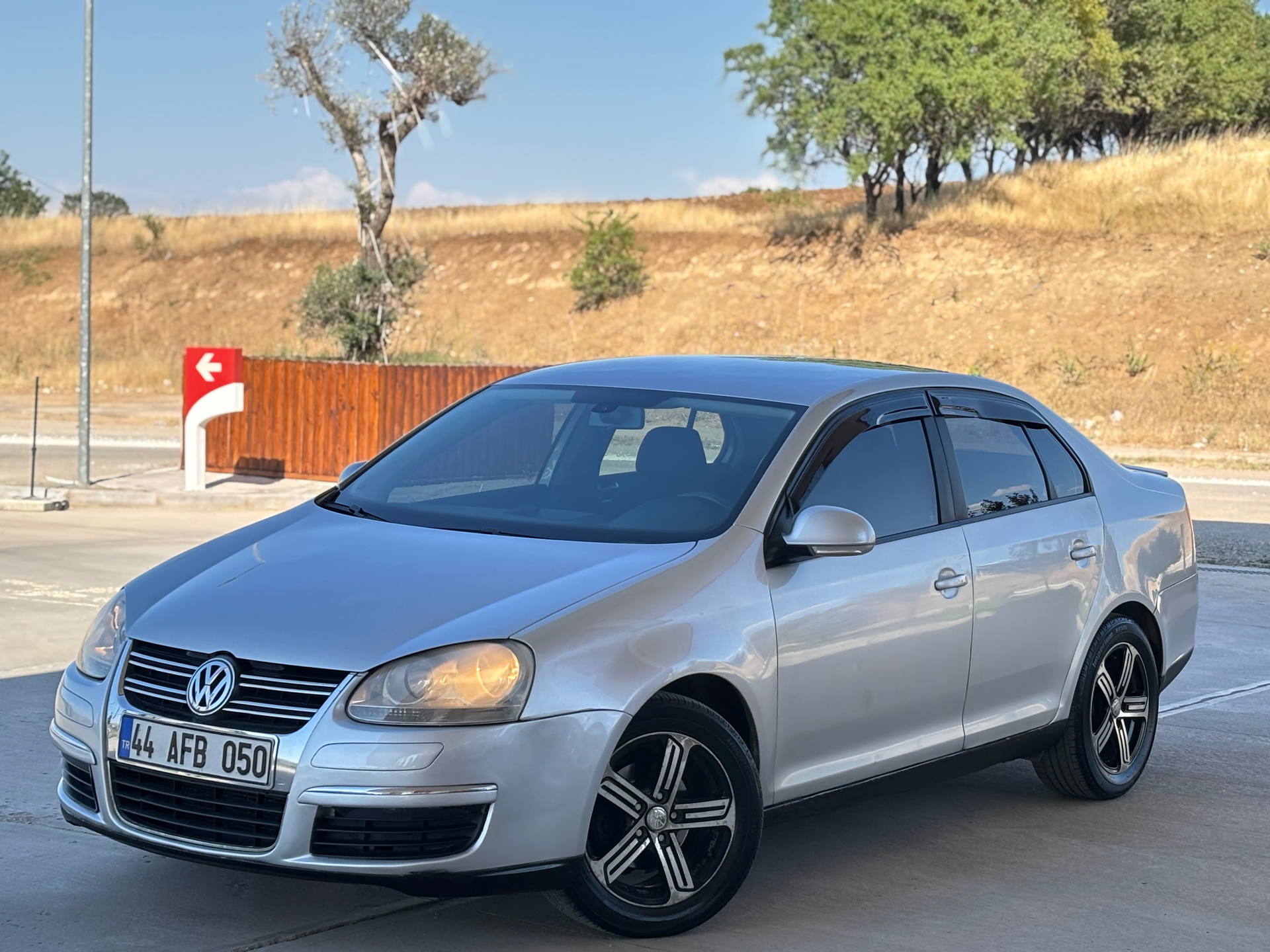 2008 OTOMATİK JETTA 1.9 TDİ FULL ÇOK TEMİZZ TEK EL AİLE ARACI - 2