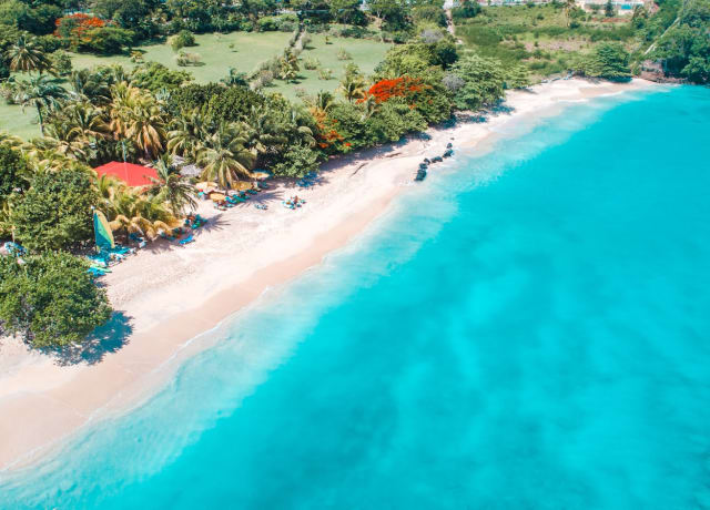 Islas del Rosario — Medellín y Cartagena
