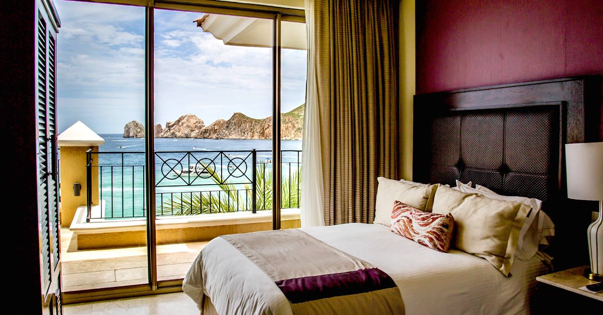 Oceanview suite at Casa Dorada Resort & Spa in Cabo San Lucas, featuring elegant interiors and balcony views—ideal for MICE executive stays, incentive travel, and VIP accommodations.