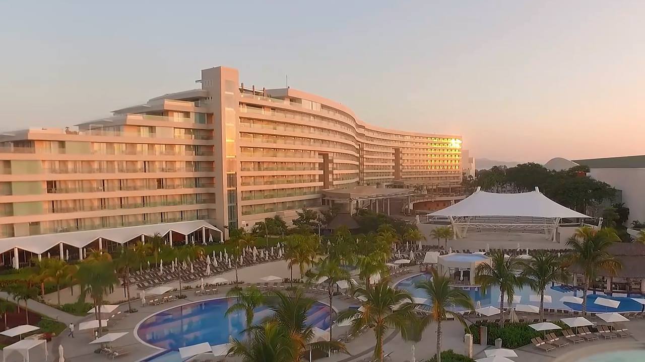 Palacio Mundo Imperial Acapulco