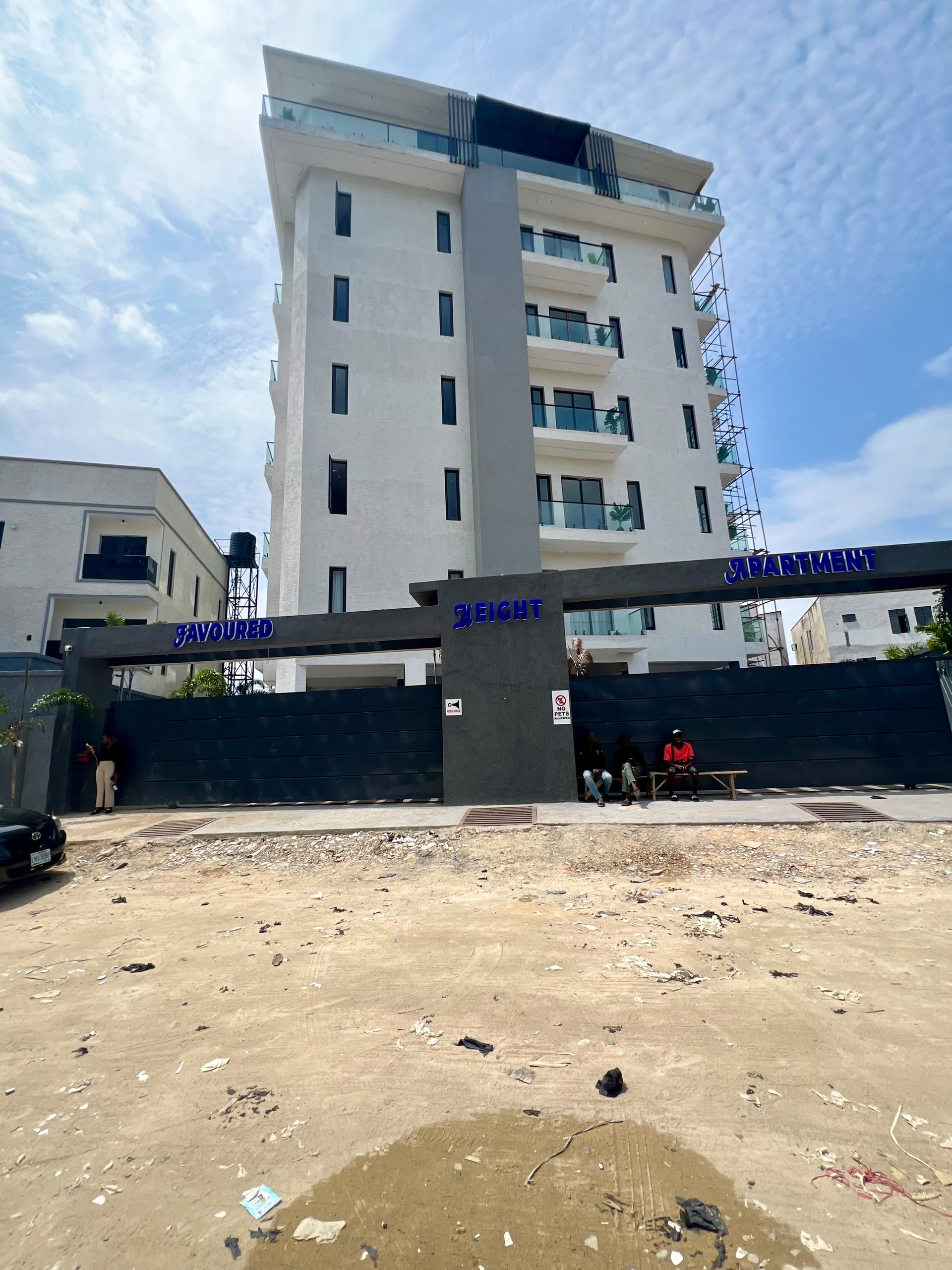DECENTLY BUILT 1 BED APARTMENT WITH POOL, GYM AND SIT OUT AREA