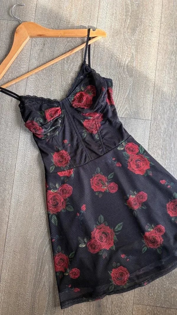 Vestido Corset Rosas — foto 2