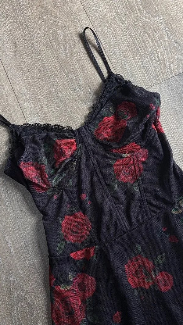 Vestido Corset Rosas — foto 3
