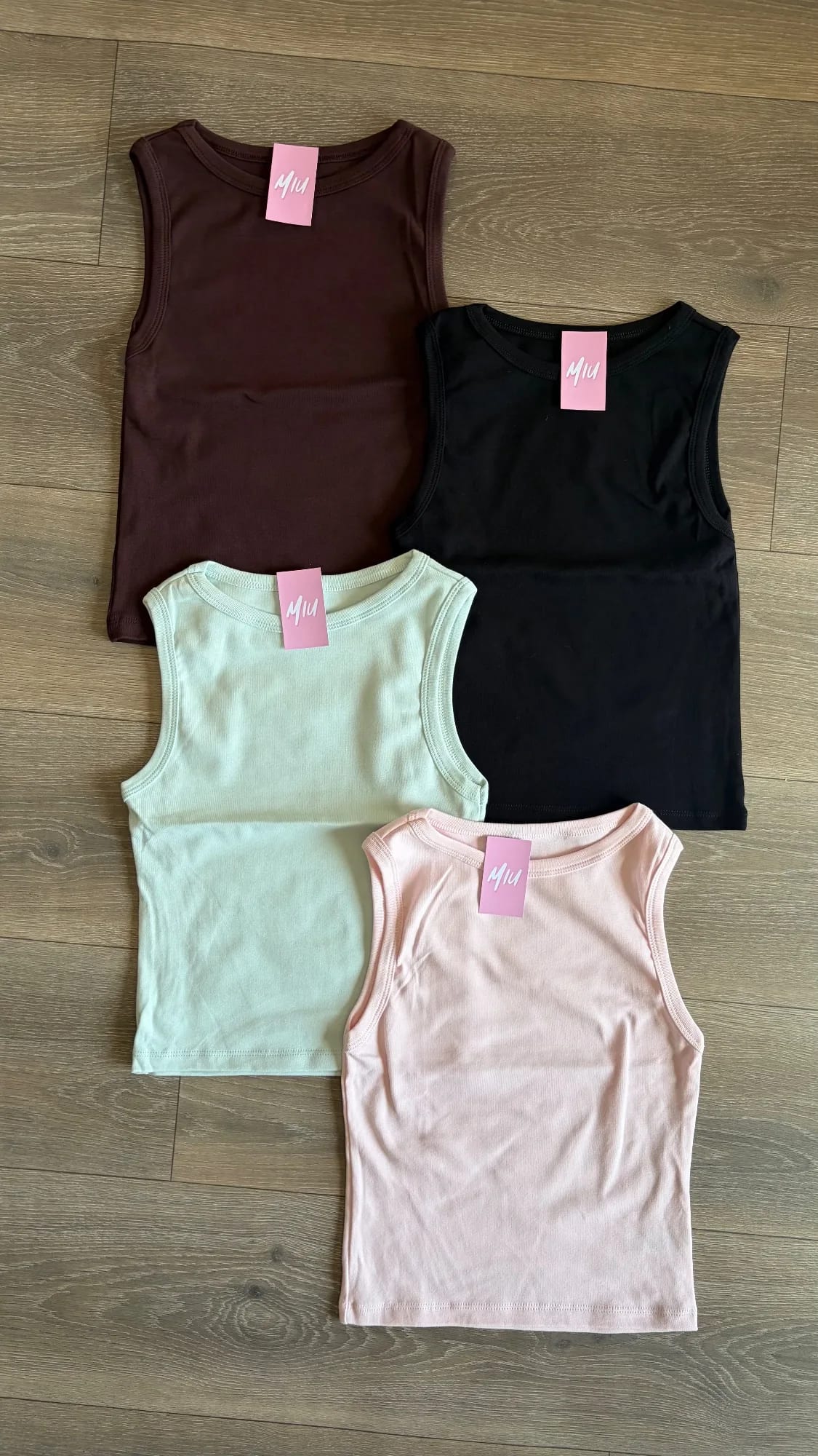 Musculosa Básica Oriana — foto 2
