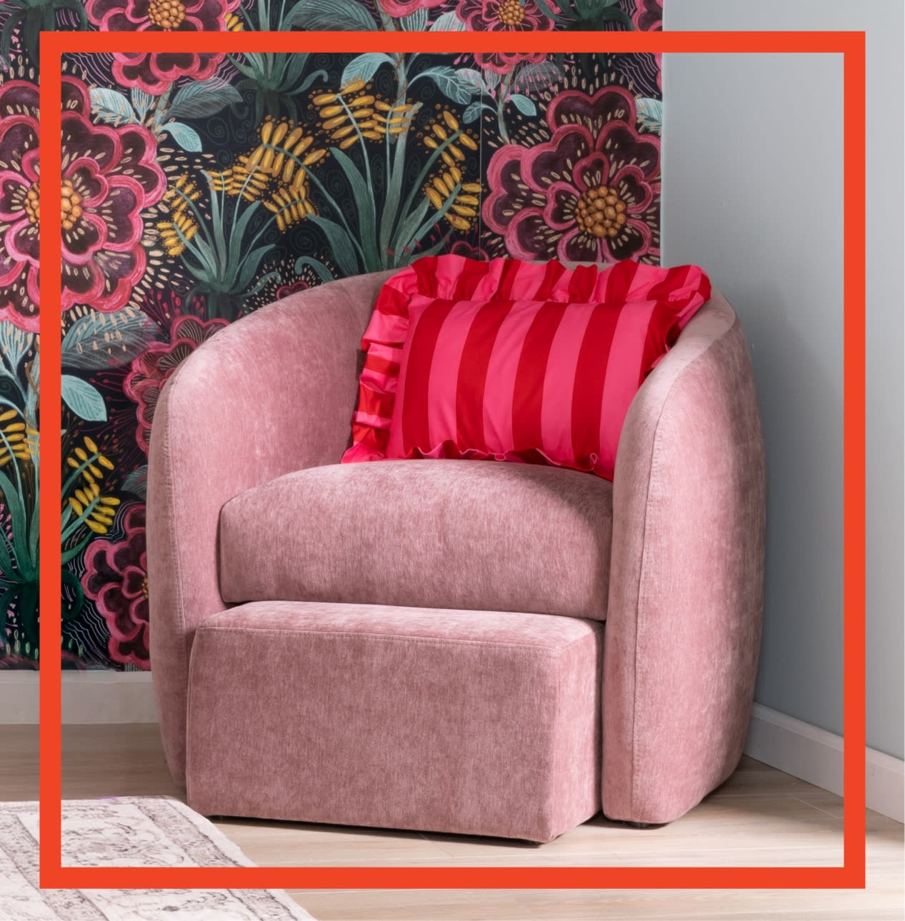 Pink accent chair