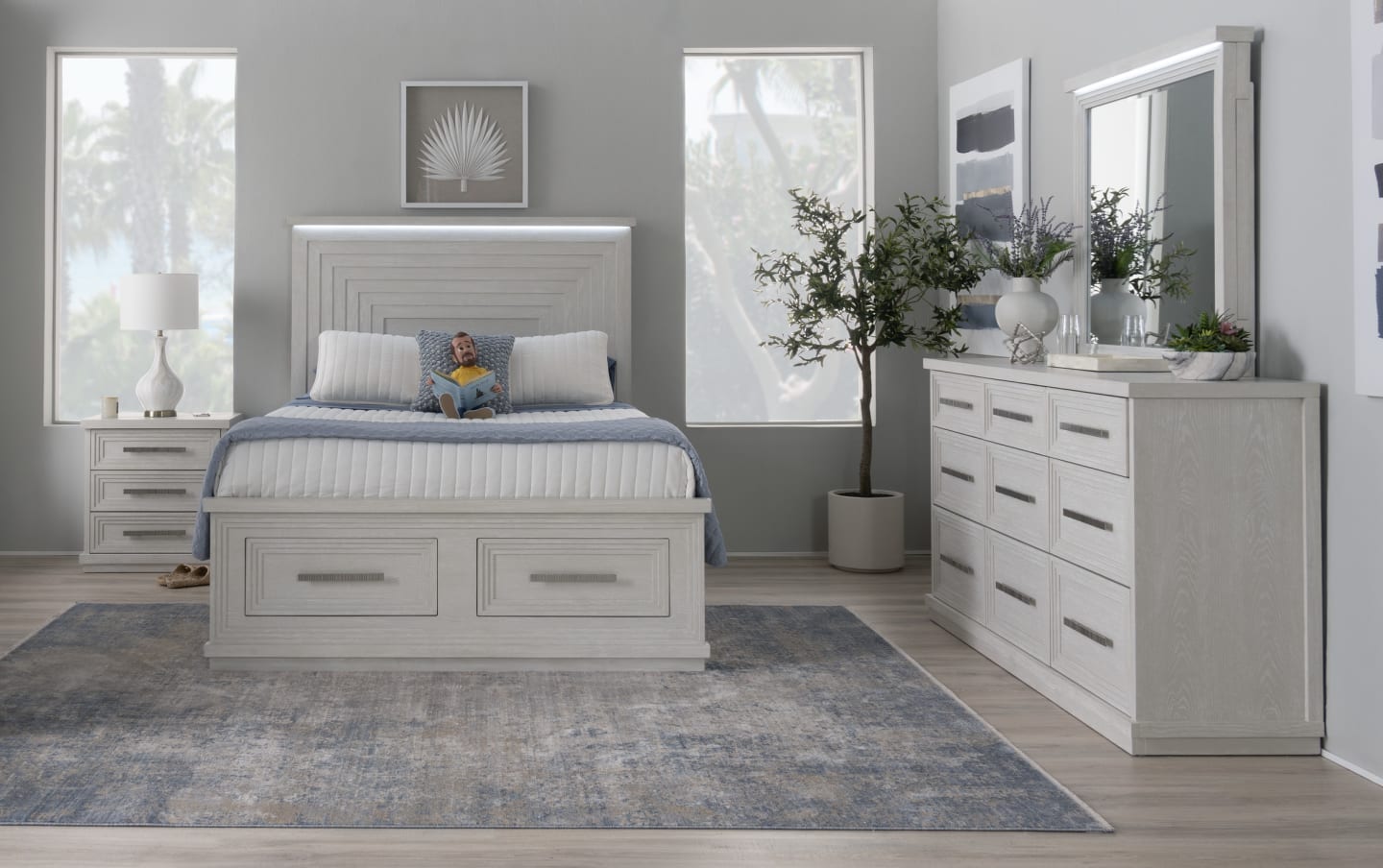 Infinity 5 Piece King White Storage Bedroom Set | Bob's